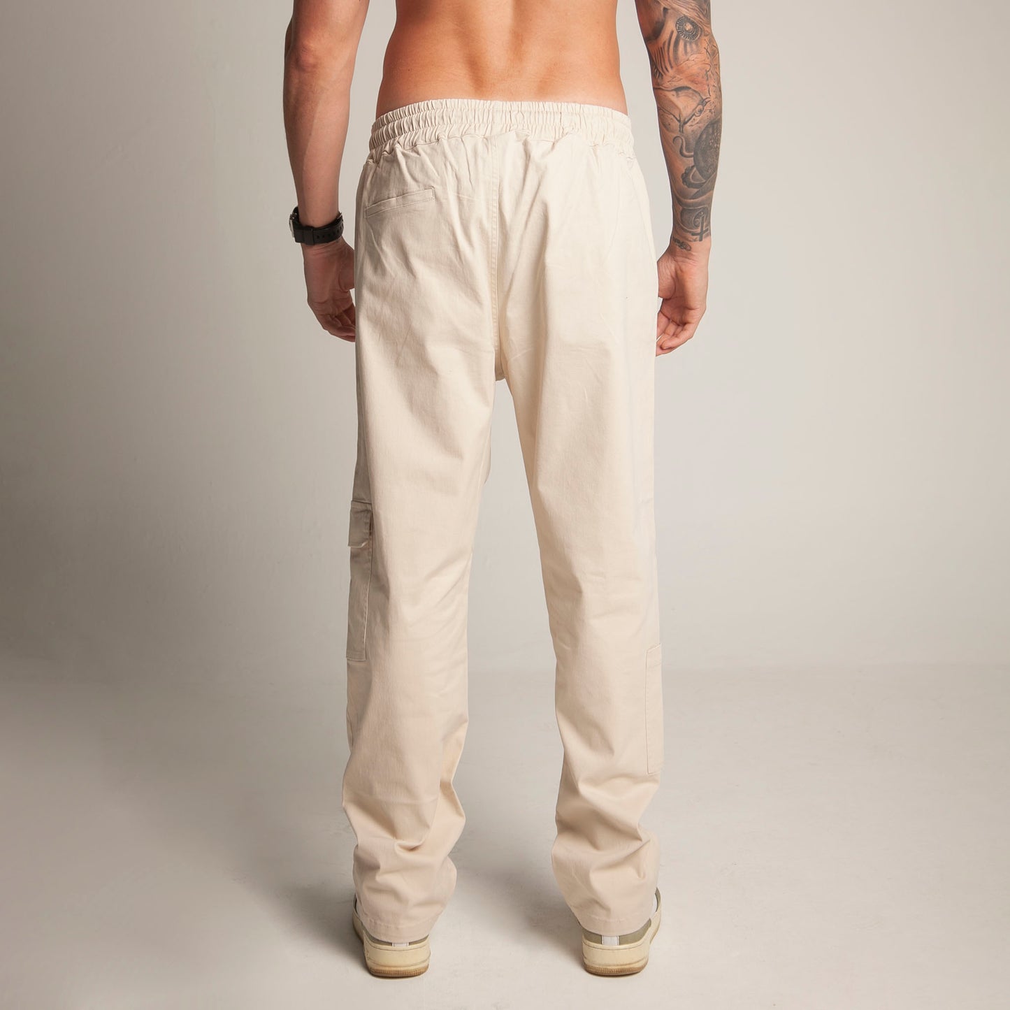 Pantalón Cargo Bota Recta Taupe Buds