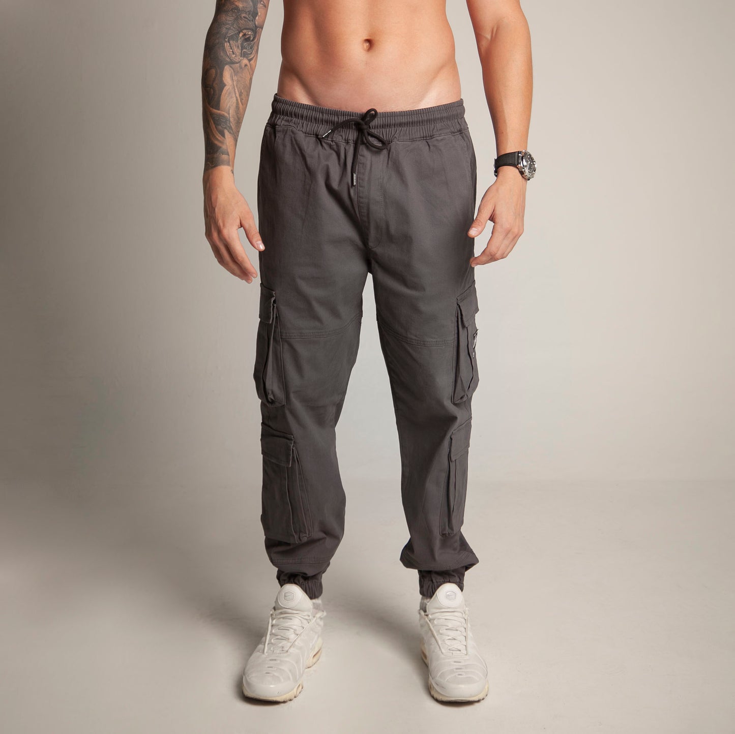 Pantalón Cargo Bota Resorte Gris Oscuro Buds