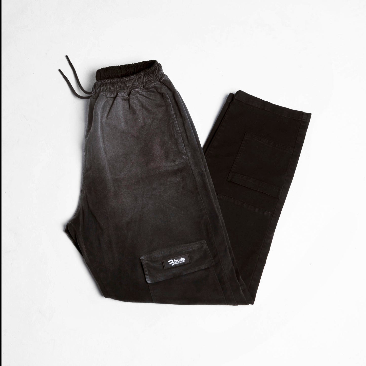 Pantalón Cargo Bota Recta Negro Degradé Buds