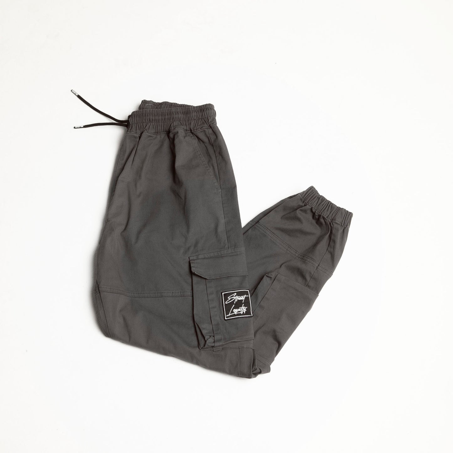Pantalón Cargo Bota Resorte Gris Oscuro Buds