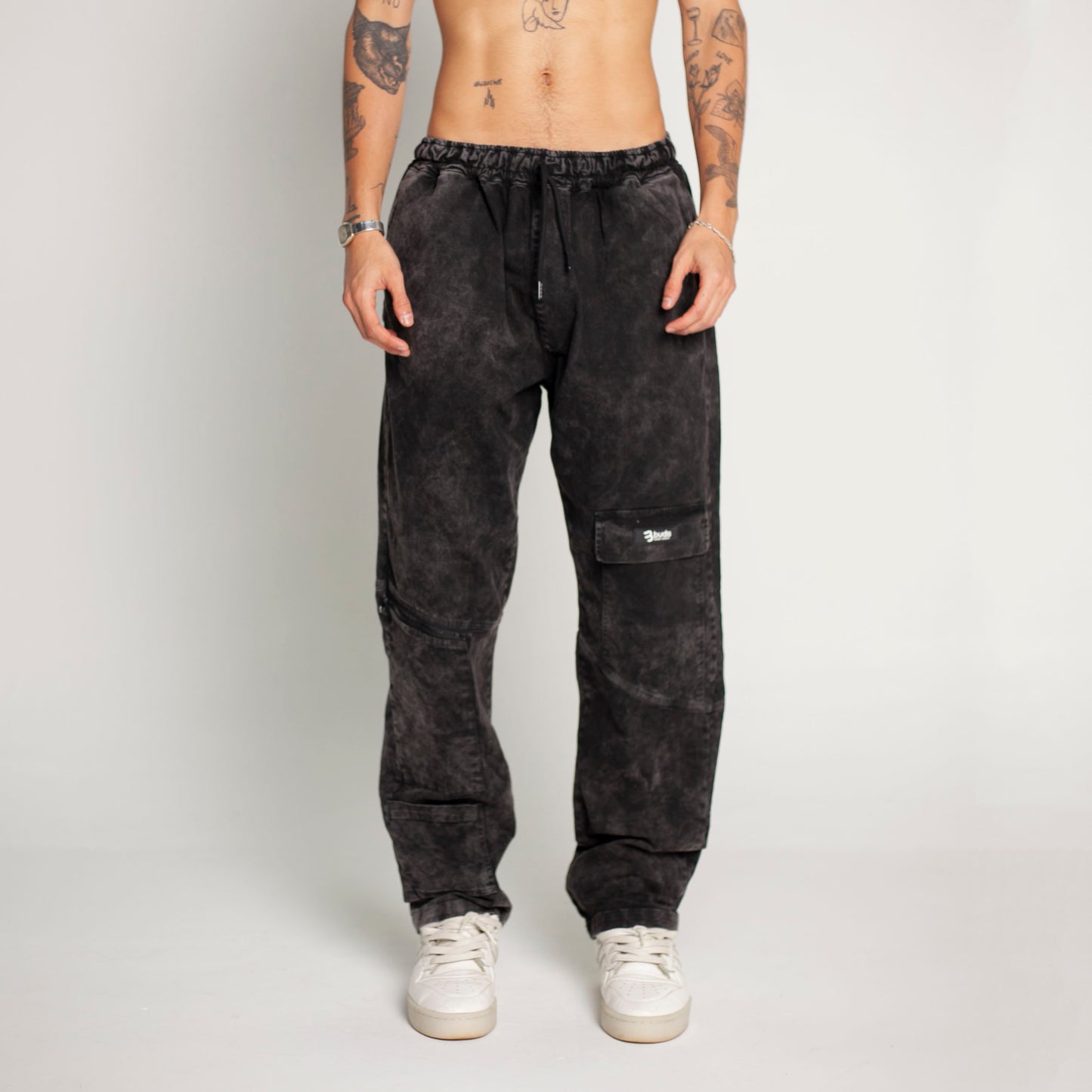 Pantalón Cargo Bota Recta Negro Toalla Buds