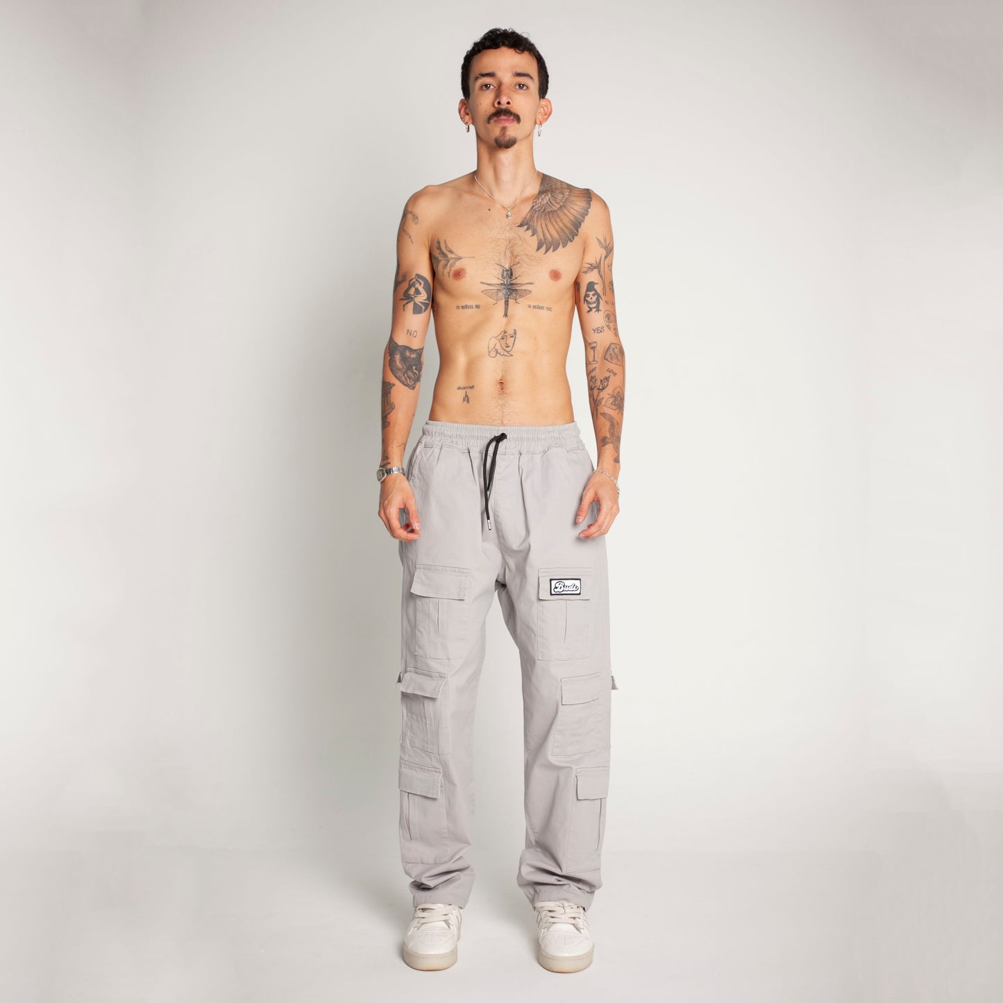 Pantalón Cargo Bota Recta Gris Claro Buds