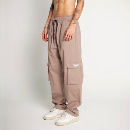 Pantalón Cargo Bota Recta Almendra Buds