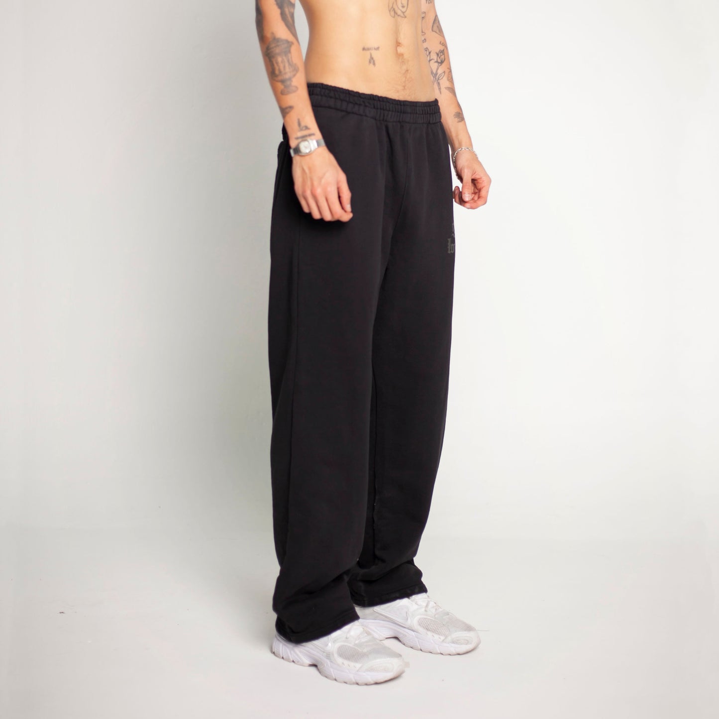 Sudadera Bota Recta Negra Tela Alto Gramaje 400G