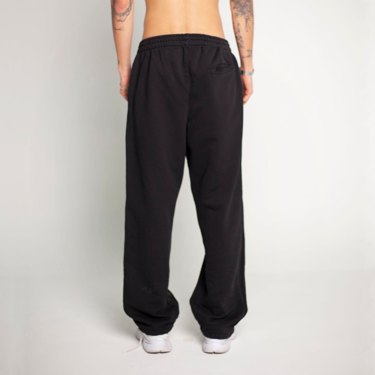 Sudadera Bota Recta Negra Tela Alto Gramaje 400G