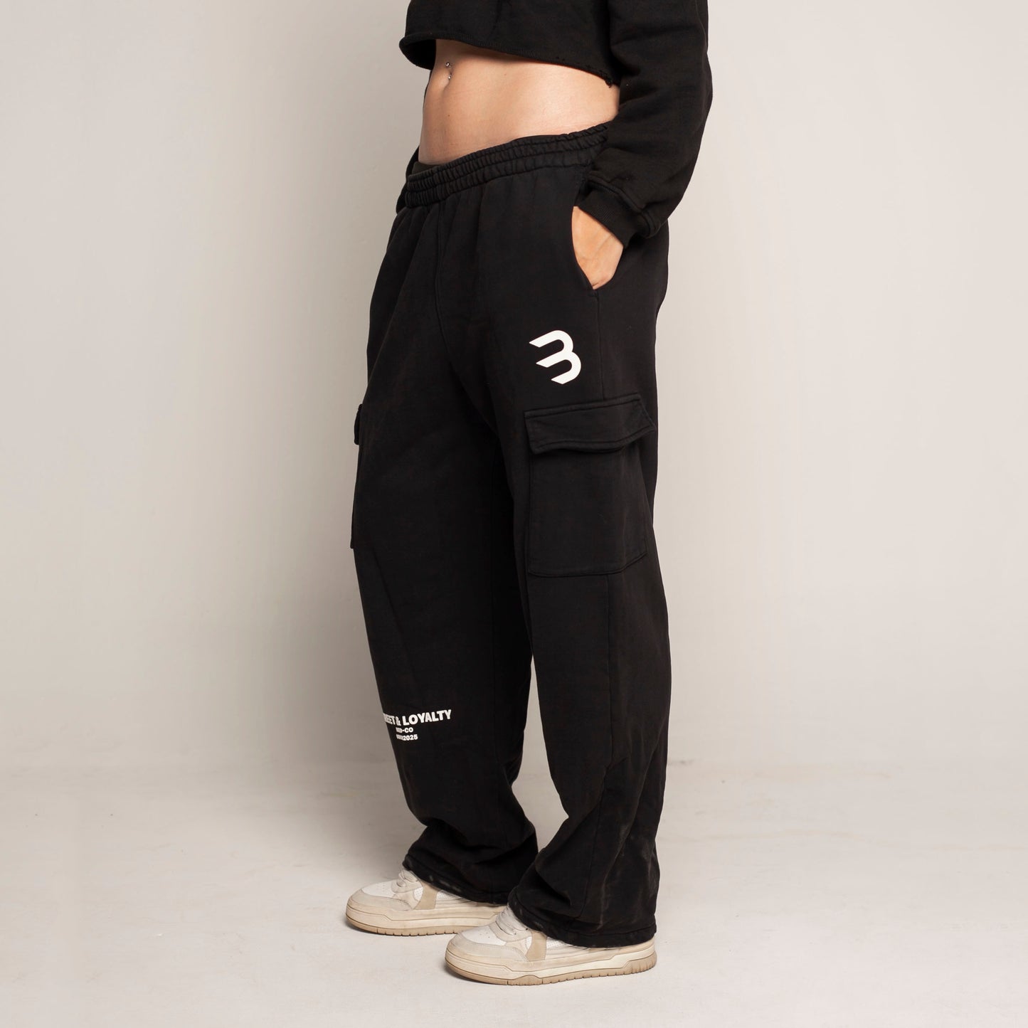 Sudadera Bota Recta Negra Tela Alto Gramaje 400G