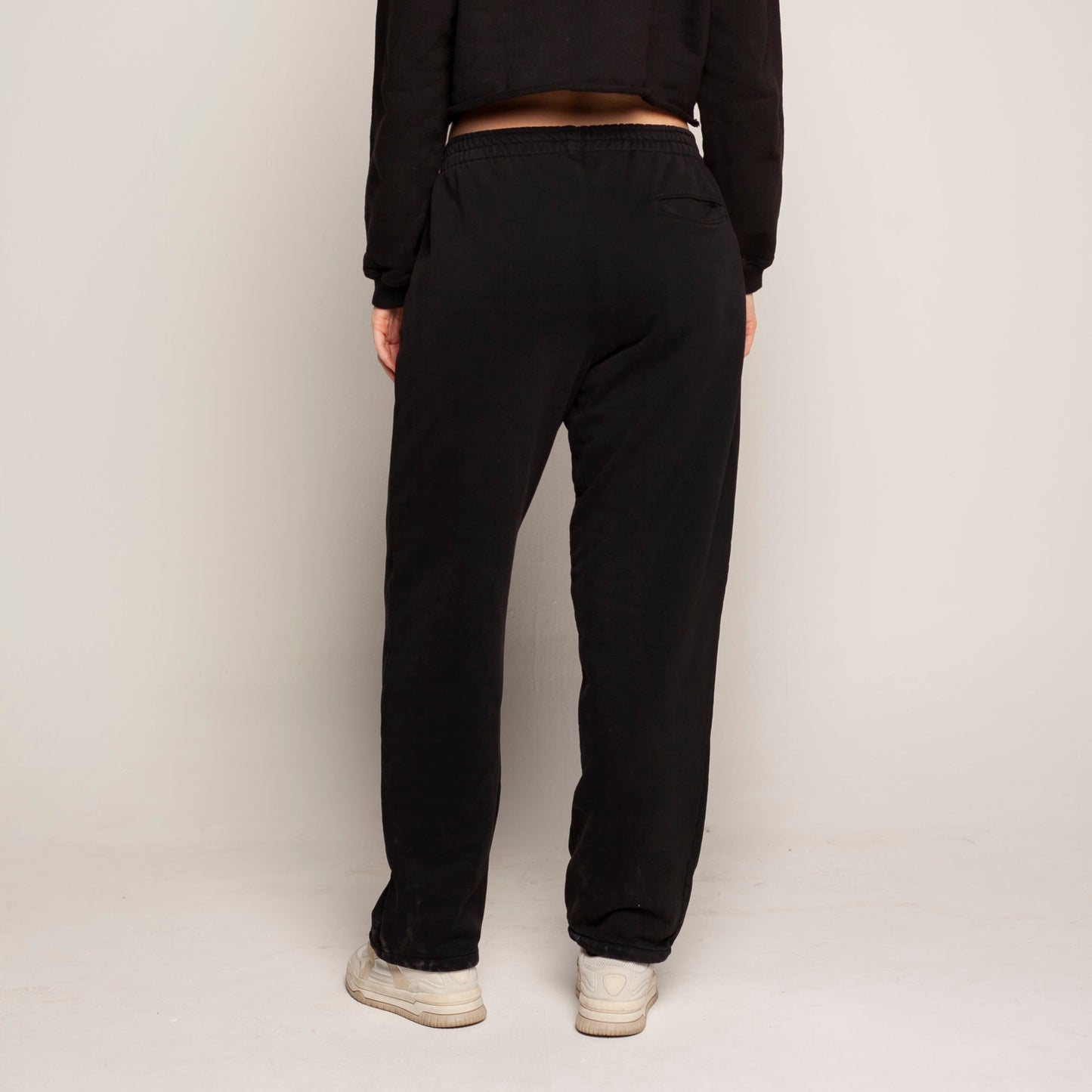 Sudadera Bota Recta Negra Tela Alto Gramaje 400G