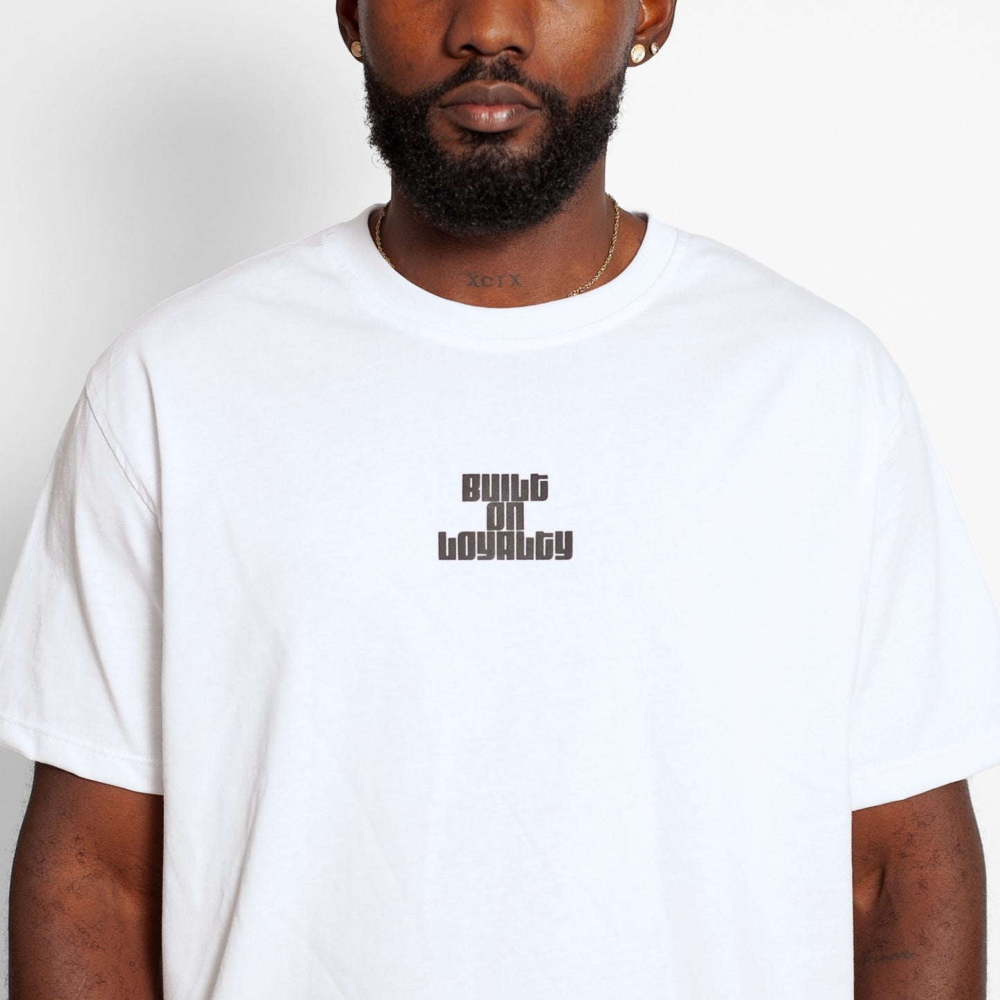 Camiseta Regular Hombre Blanco Buds