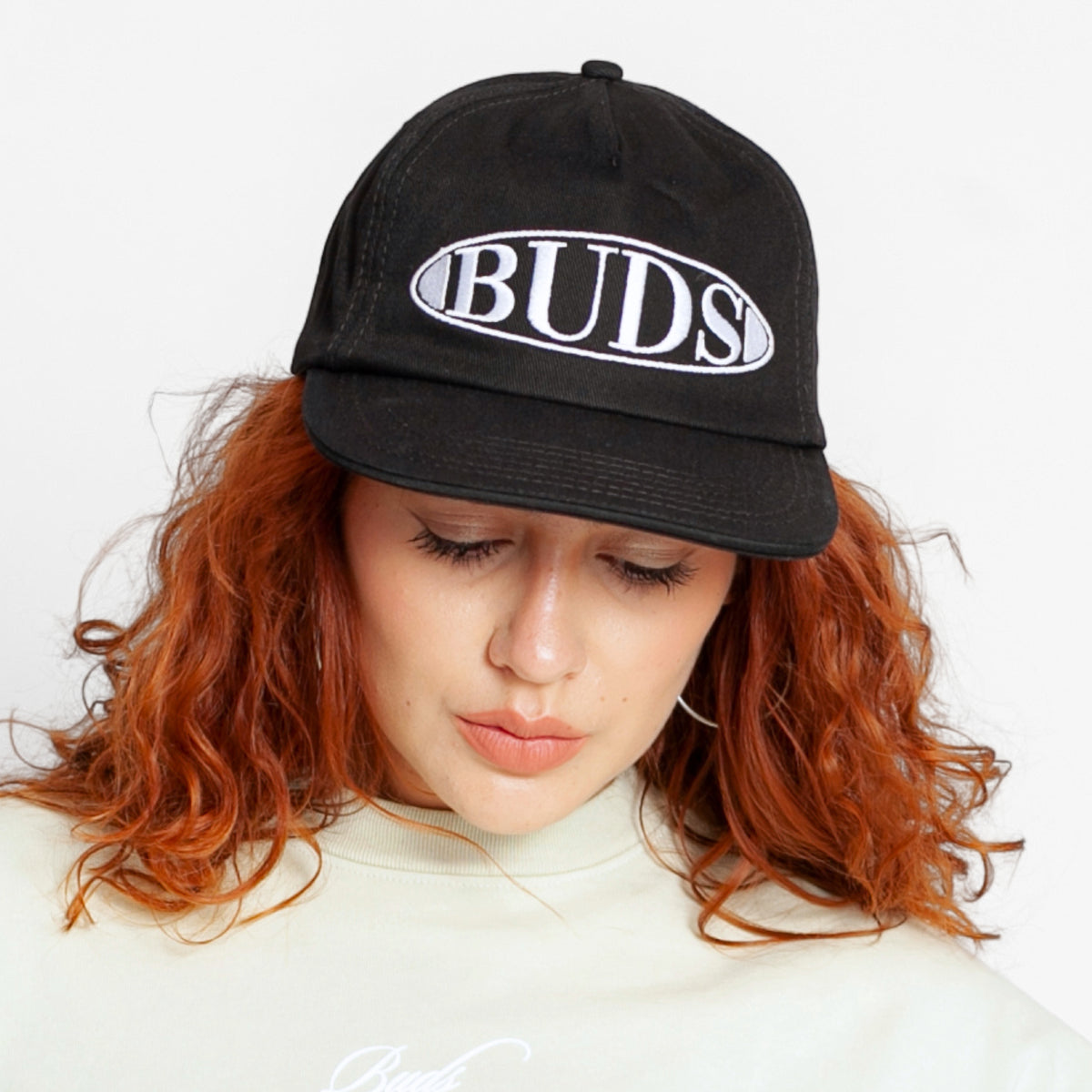 Gorra Golfer Negra Buds